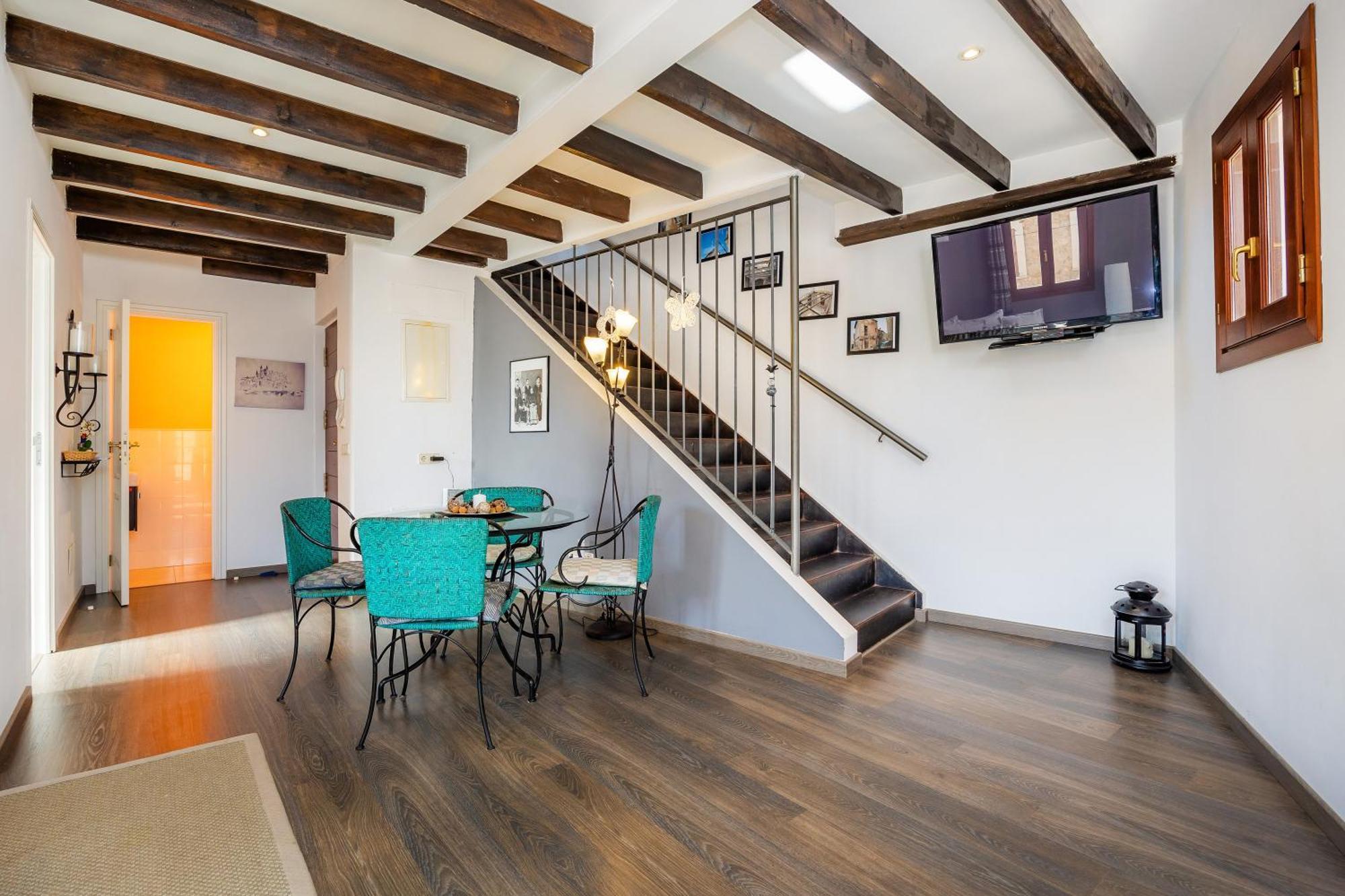 Apartment Duplex Roses *